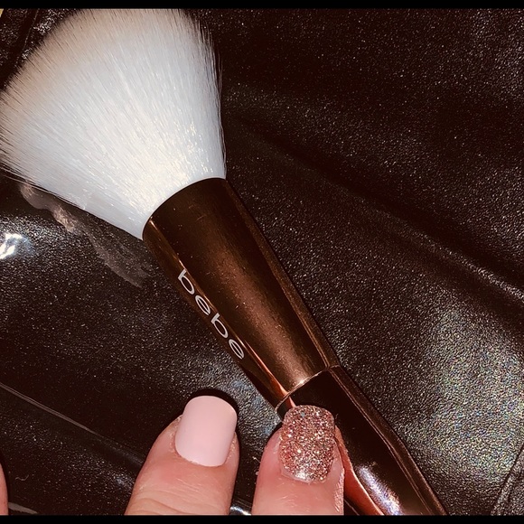 Bebe 10pc Brush Set w/ Brush Roll up case - Picture 6 of 7